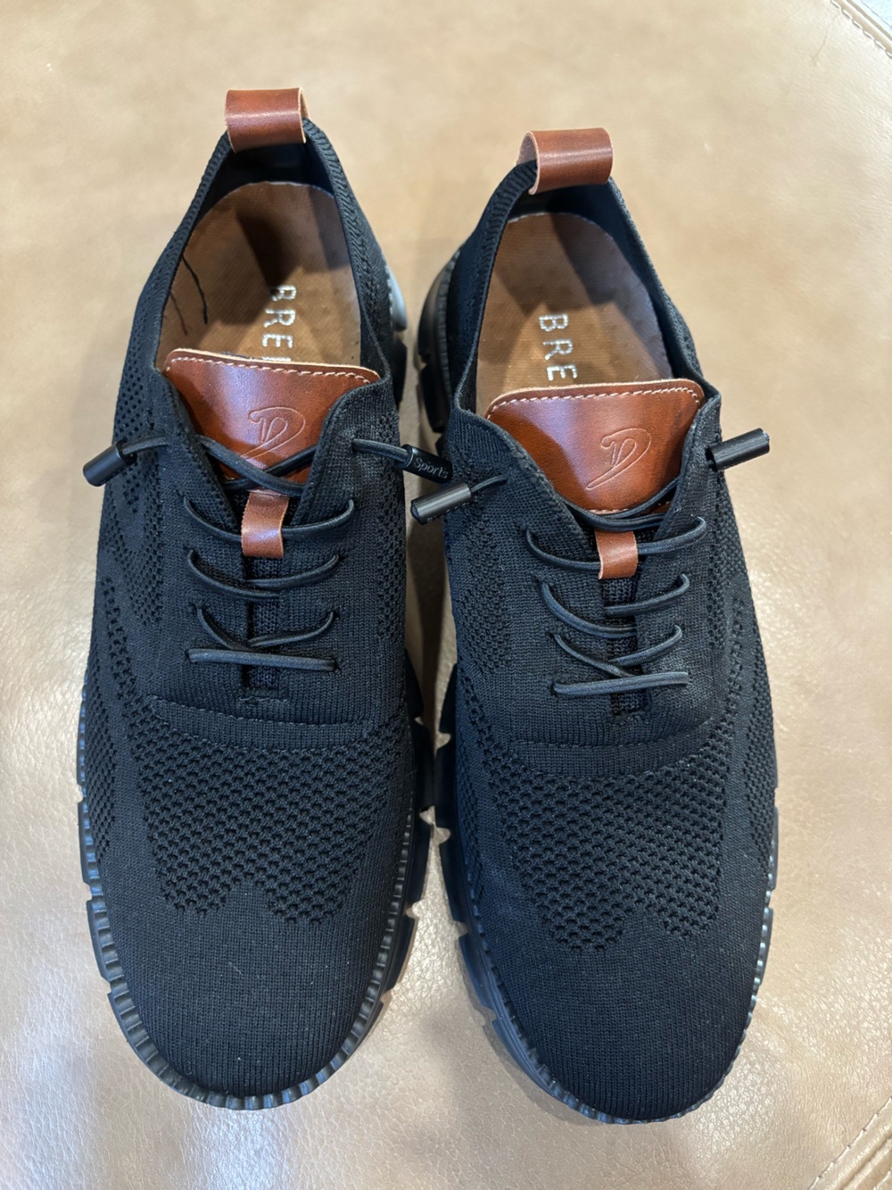 Breeze Men's Black Knit Sneakers with Brown Tongue Accent - Picture 2 of 7